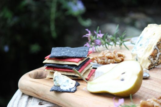 Asterisk Kitchen Lavosh Crackers Charcoal (130g) - Image 2